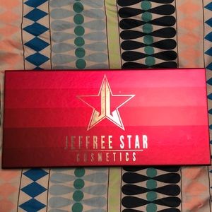 Jeffree Star mini pinks and red set